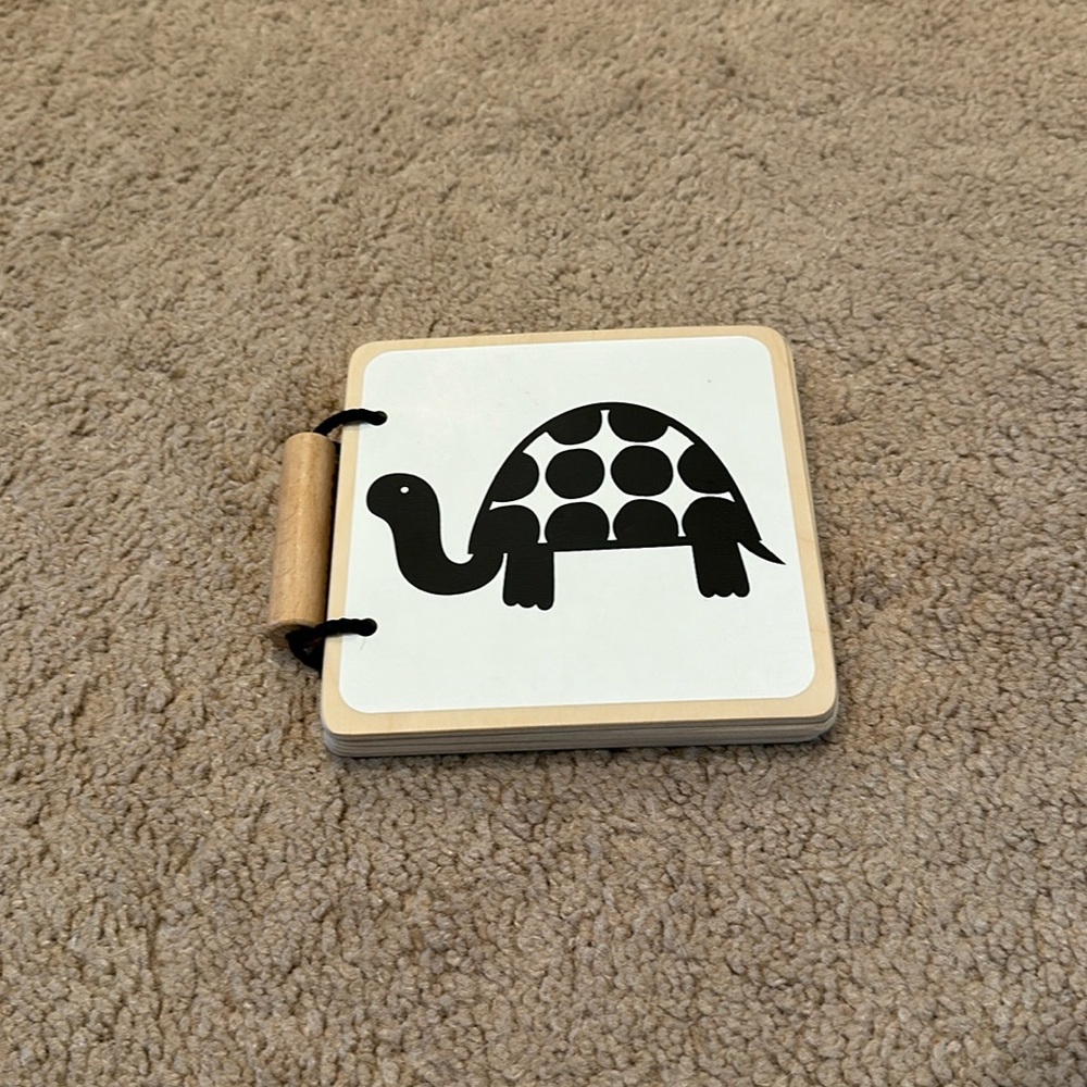 Lovevery Wooden Book From The Looker Play Kit